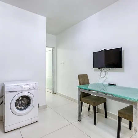 Cosy 1br With Back Terrace In By 360 Estates * Gzira