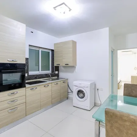Cosy 1br With Back Terrace In By 360 Estates